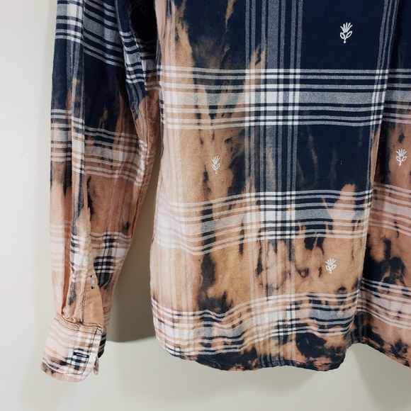 Orvis floral embroidered bleach dip dyed flannel shirt - Picture 10 of 10